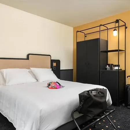 Mercure Centre Gare Atlantic Hotel 4*