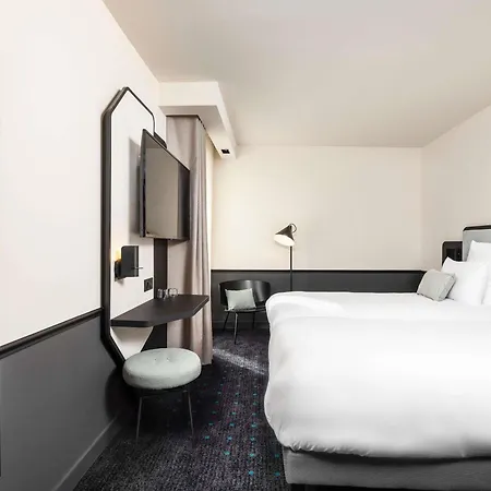 Mercure Centre Gare Atlantic Otel 4*