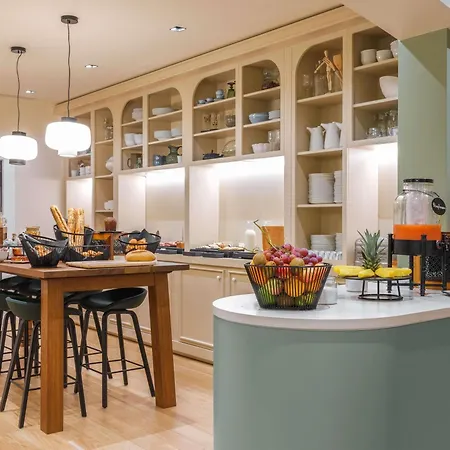 Mercure Centre Gare Atlantic 4* בורדו